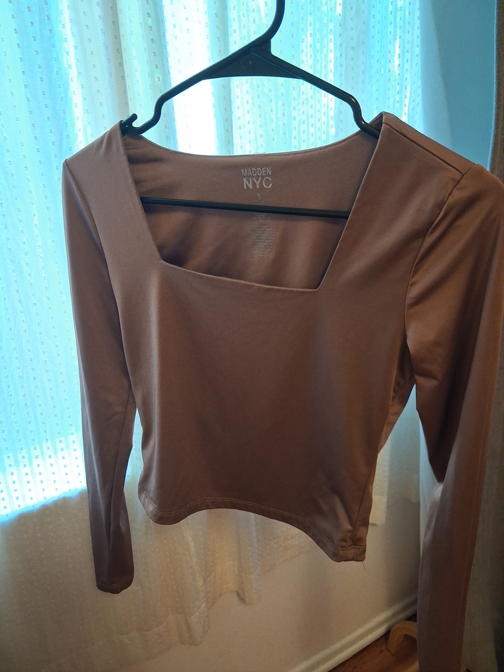 Madden NYC Long Sleeve Square Neck Crop Top Brown Small